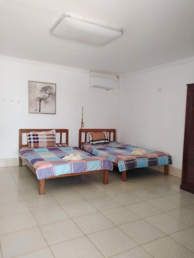 Pat Pat Guesthouse Sihanoukville Exterior photo