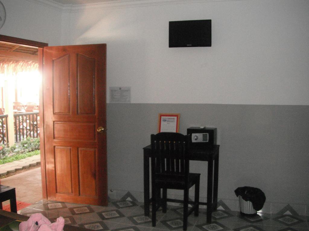 Pat Pat Guesthouse Sihanoukville Exterior photo